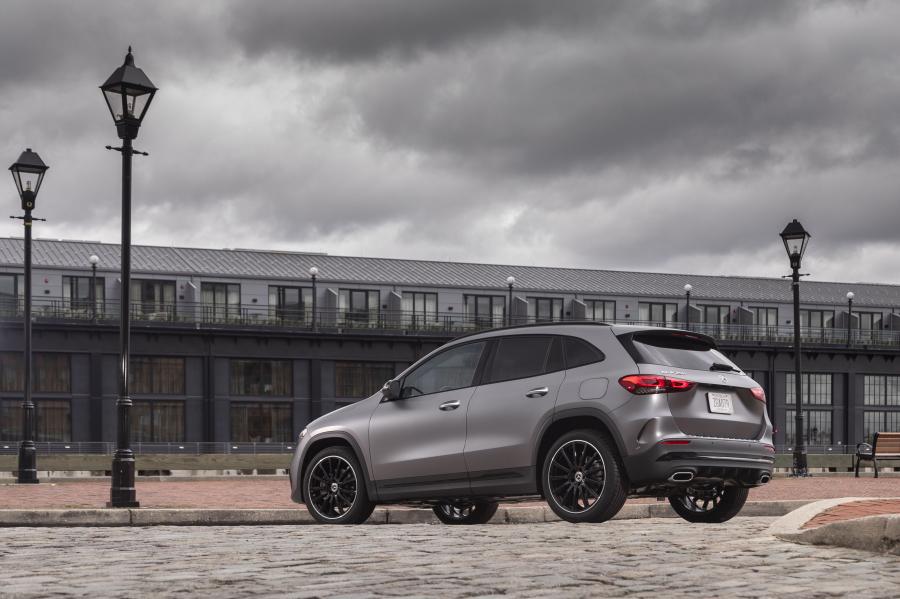  Mercedes-Benz GLA250 AMG Line (H247) 2020 года  (NA) (фото 8 из 96)